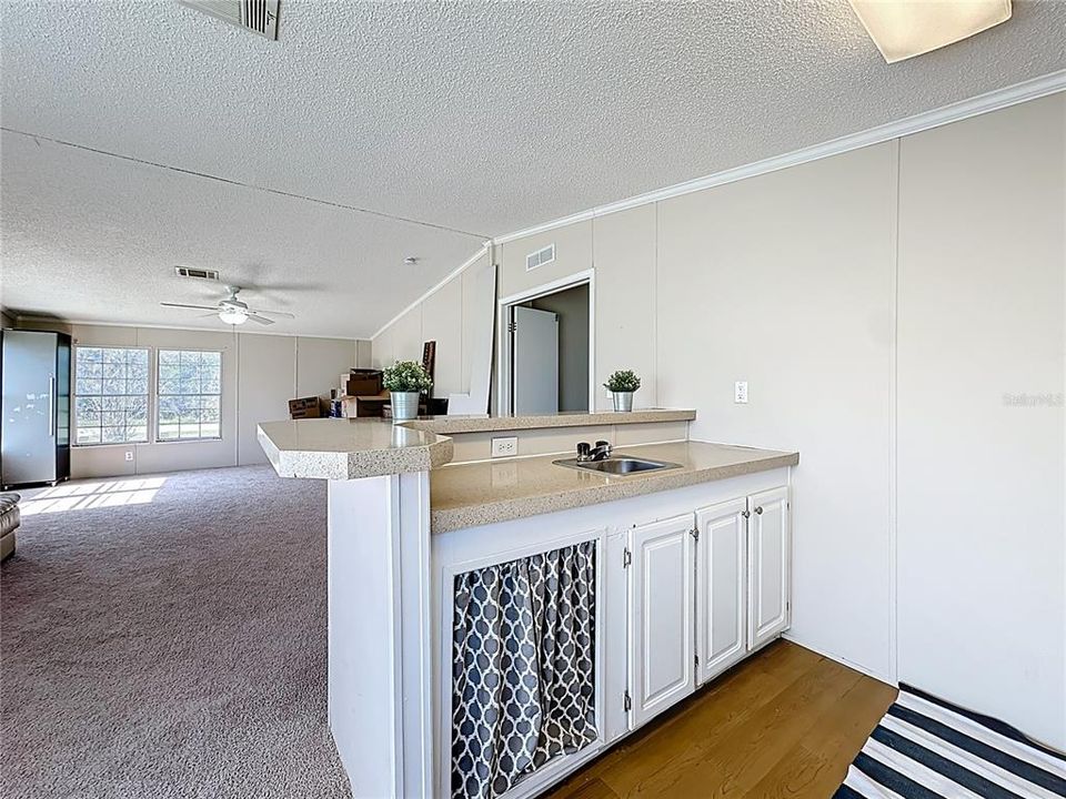 For Sale: $295,000 (4 beds, 2 baths, 2280 Square Feet)