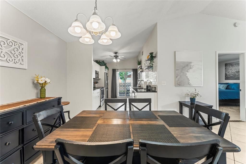 En Renta: $4,700 (3 camas, 2 baños, 1178 Pies cuadrados)