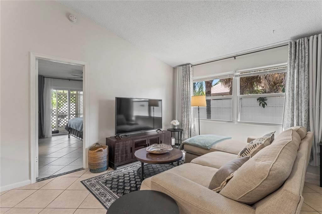 En Renta: $4,700 (3 camas, 2 baños, 1178 Pies cuadrados)