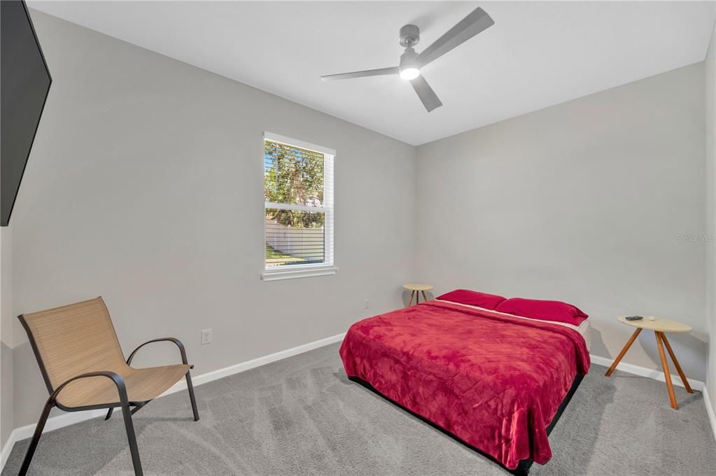 待售: $475,000 (4 贝兹, 3 浴室, 2378 平方英尺)