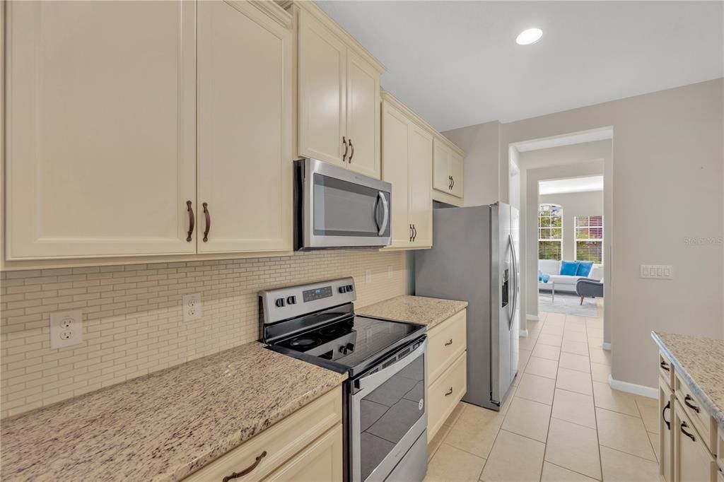 待售: $475,000 (4 贝兹, 3 浴室, 2378 平方英尺)