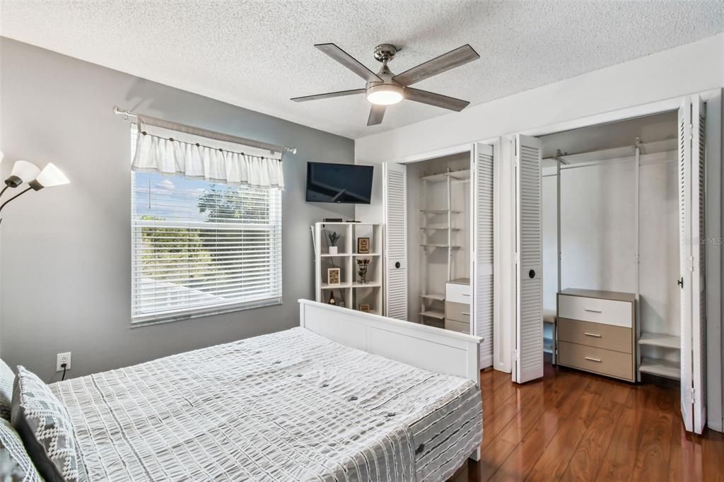 For Sale: $599,900 (4 beds, 2 baths, 2124 Square Feet)