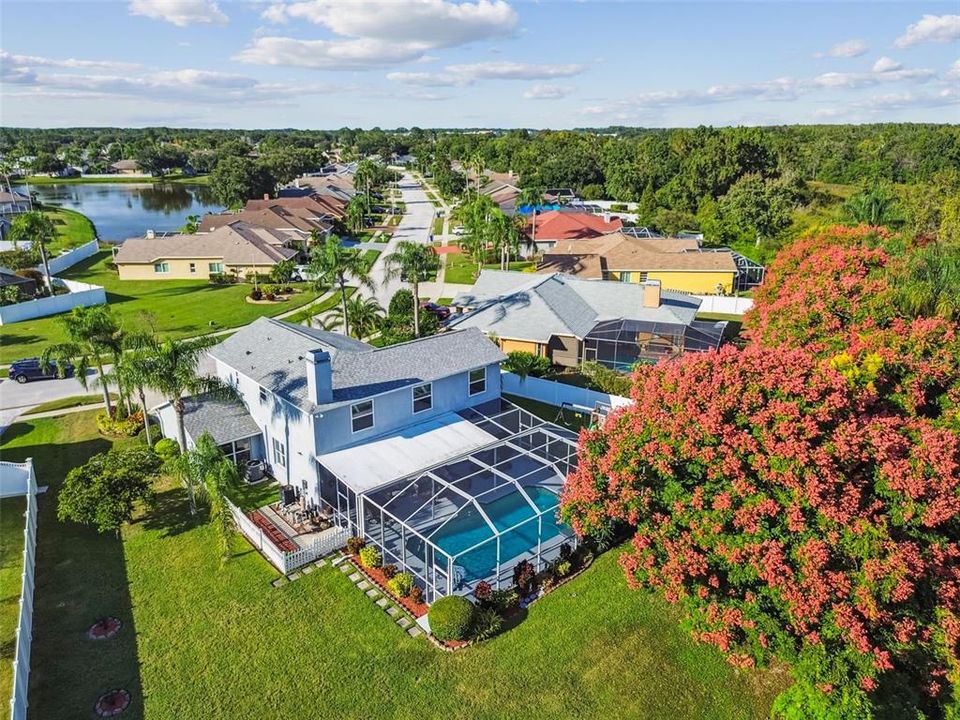 For Sale: $599,900 (4 beds, 2 baths, 2124 Square Feet)