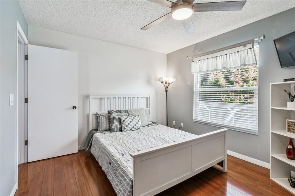 For Sale: $599,900 (4 beds, 2 baths, 2124 Square Feet)