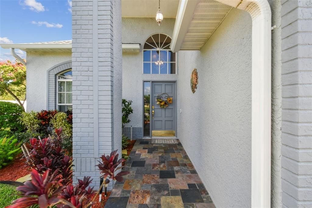 For Sale: $599,900 (4 beds, 2 baths, 2124 Square Feet)