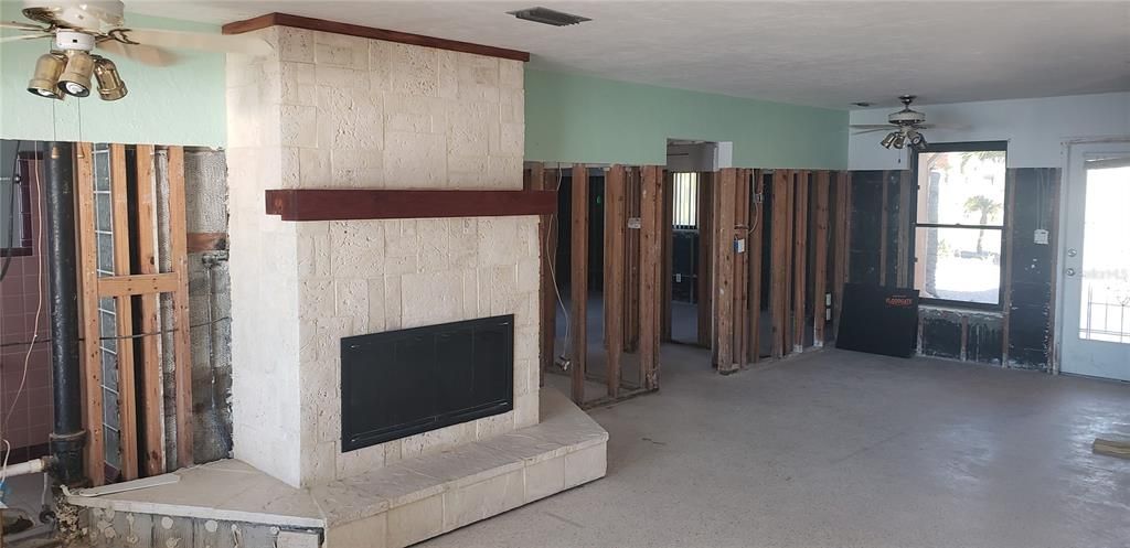 Activo con contrato: $829,000 (2 camas, 2 baños, 1512 Pies cuadrados)