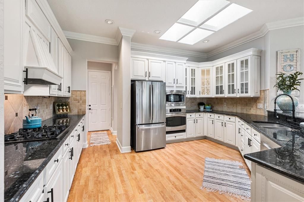 待售: $499,900 (3 贝兹, 2 浴室, 2339 平方英尺)