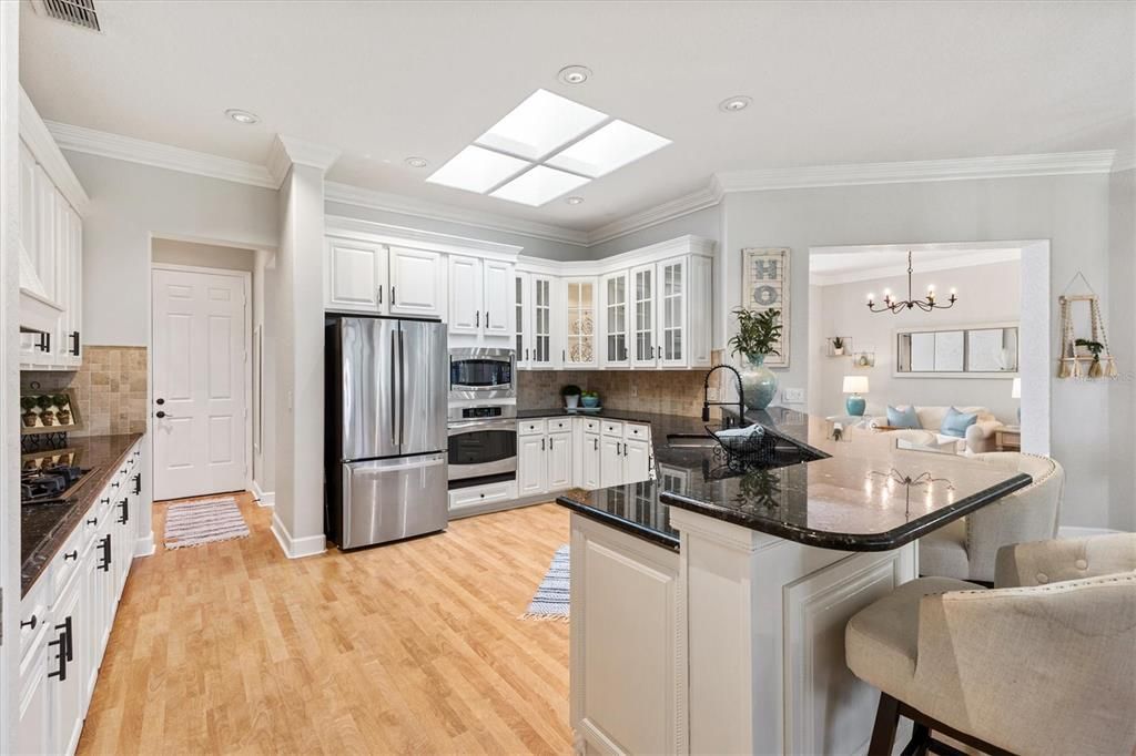 待售: $499,900 (3 贝兹, 2 浴室, 2339 平方英尺)