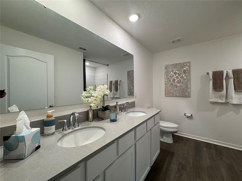 For Sale: $257,900 (4 beds, 2 baths, 1867 Square Feet)