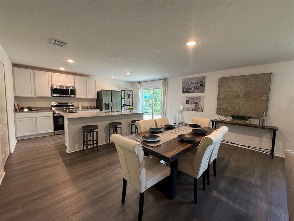 For Sale: $257,900 (4 beds, 2 baths, 1867 Square Feet)