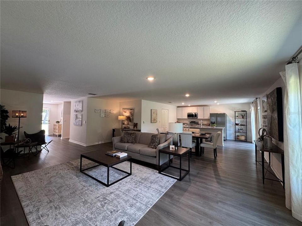 For Sale: $257,900 (4 beds, 2 baths, 1867 Square Feet)