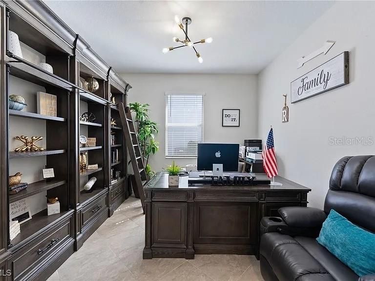 待售: $615,000 (3 贝兹, 3 浴室, 2444 平方英尺)