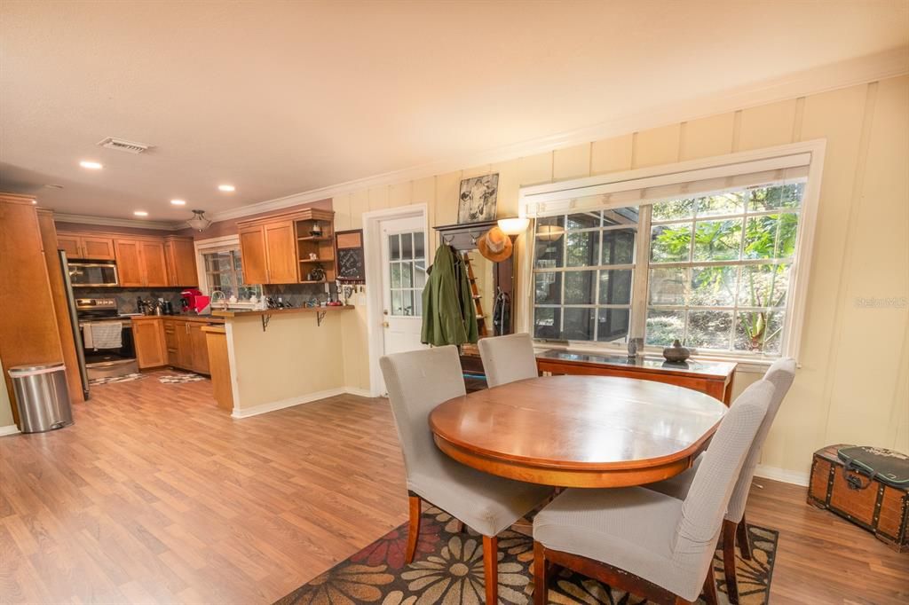 For Sale: $775,000 (3 beds, 2 baths, 1744 Square Feet)