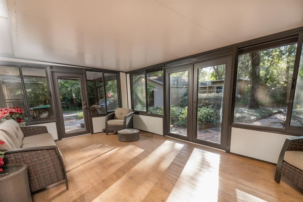 For Sale: $775,000 (3 beds, 2 baths, 1744 Square Feet)