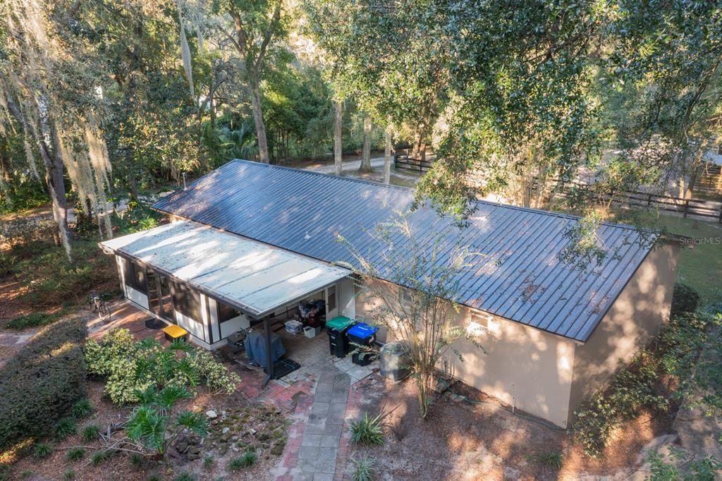 For Sale: $775,000 (3 beds, 2 baths, 1744 Square Feet)