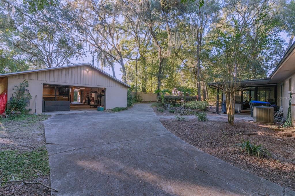 For Sale: $775,000 (3 beds, 2 baths, 1744 Square Feet)