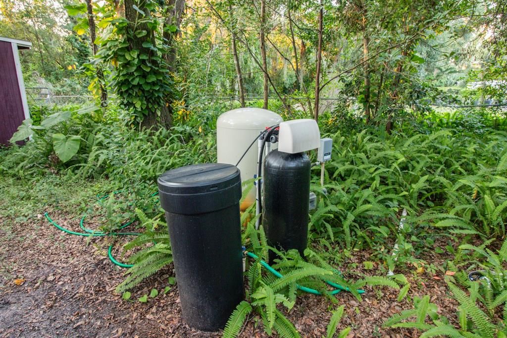 For Sale: $775,000 (3 beds, 2 baths, 1744 Square Feet)