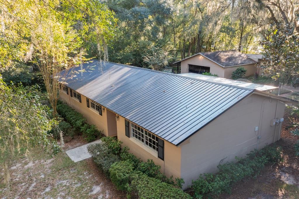 For Sale: $775,000 (3 beds, 2 baths, 1744 Square Feet)