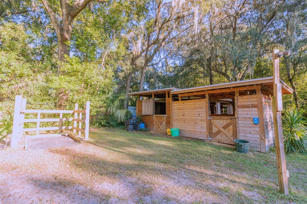 For Sale: $775,000 (3 beds, 2 baths, 1744 Square Feet)