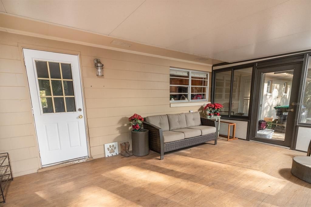 For Sale: $775,000 (3 beds, 2 baths, 1744 Square Feet)