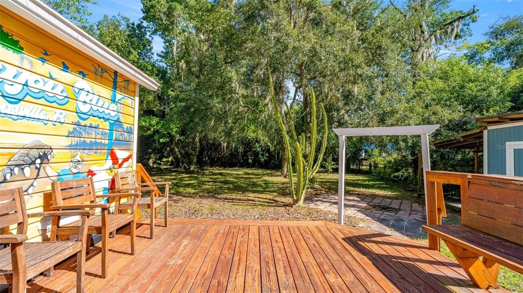 For Sale: $349,999 (4 beds, 2 baths, 1241 Square Feet)