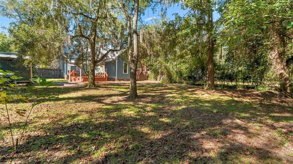 For Sale: $349,999 (4 beds, 2 baths, 1241 Square Feet)