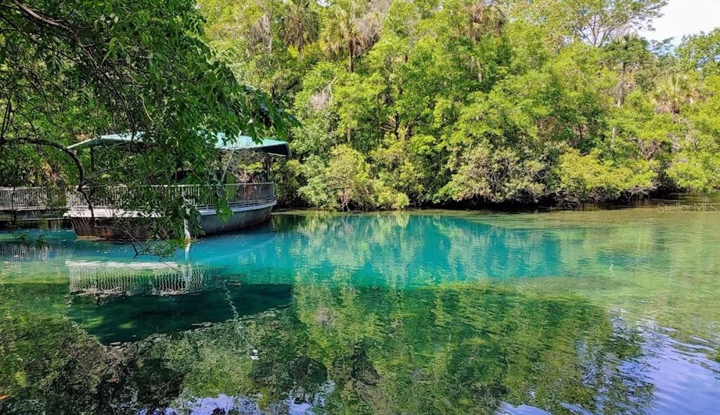 En Venta: $270,000 (3 camas, 3 baños, 1265 Pies cuadrados)