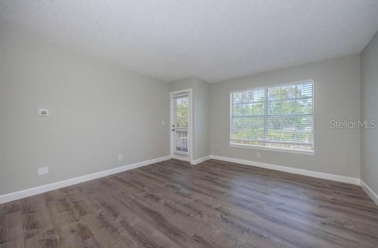 For Rent: $1,475 (1 beds, 1 baths, 642 Square Feet)