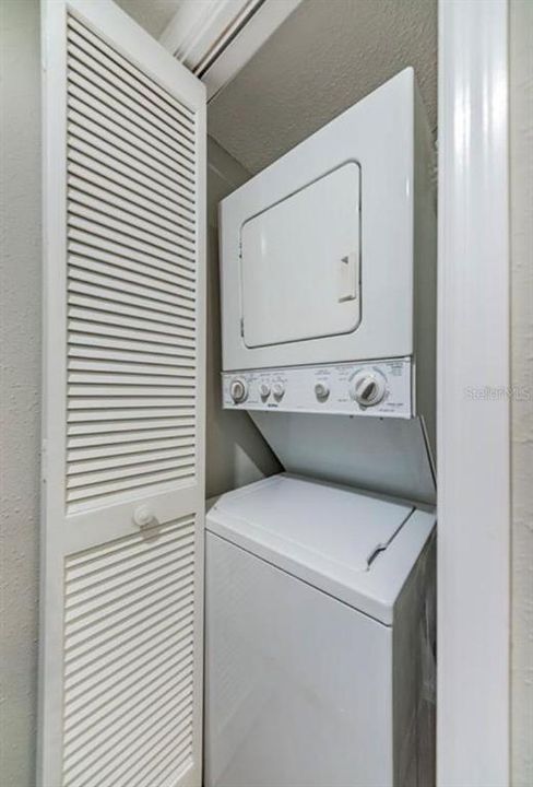 For Rent: $1,475 (1 beds, 1 baths, 642 Square Feet)