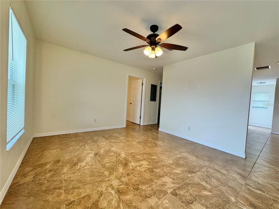 En Renta: $1,400 (2 camas, 1 baños, 821 Pies cuadrados)