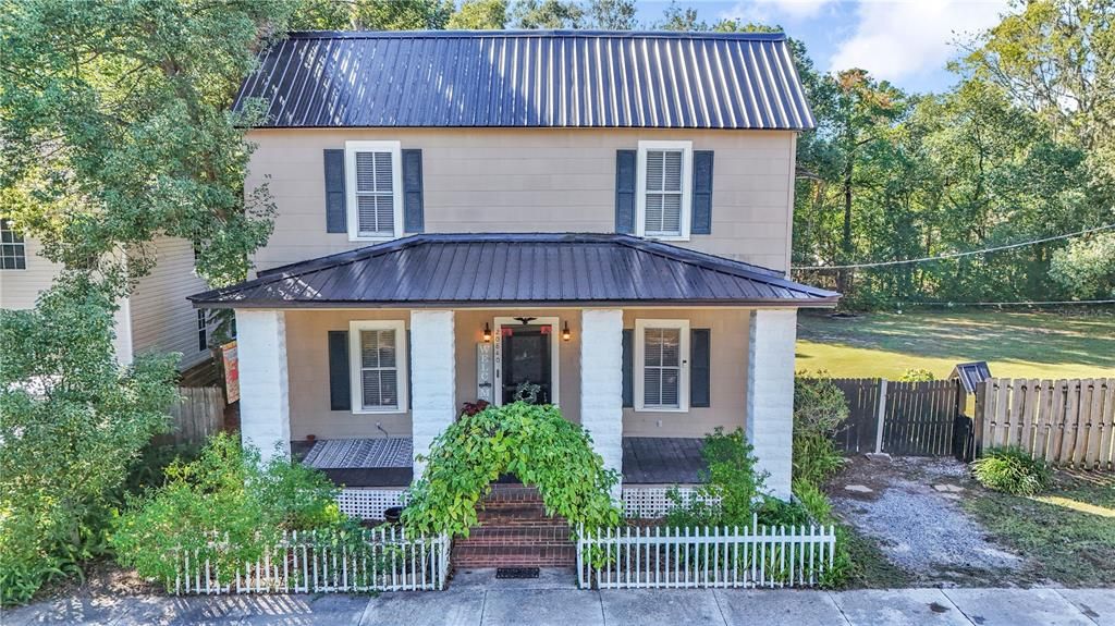 На продажу: $198,000 (4 спален, 2 ванн, 1686 Квадратных фут)