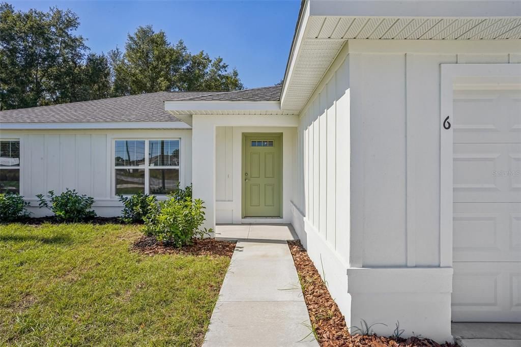 Active With Contract: $289,900 (3 beds, 2 baths, 1453 Square Feet)