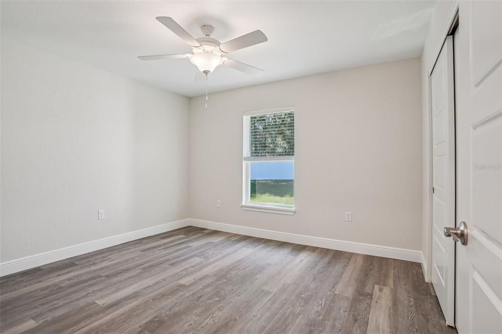 Active With Contract: $289,900 (3 beds, 2 baths, 1453 Square Feet)