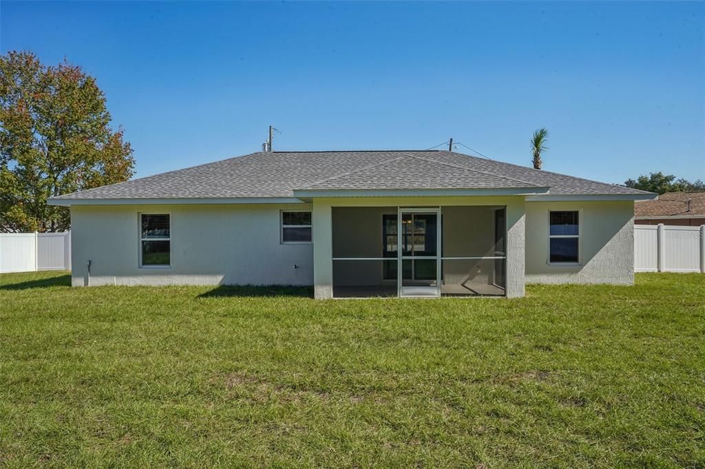 Active With Contract: $289,900 (3 beds, 2 baths, 1453 Square Feet)