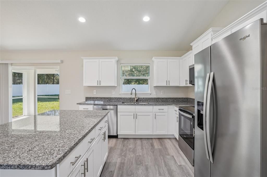 Active With Contract: $289,900 (3 beds, 2 baths, 1453 Square Feet)