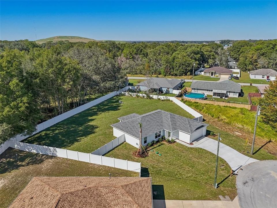 Active With Contract: $289,900 (3 beds, 2 baths, 1453 Square Feet)