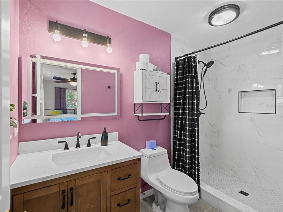 合同活跃: $479,000 (3 贝兹, 2 浴室, 1545 平方英尺)