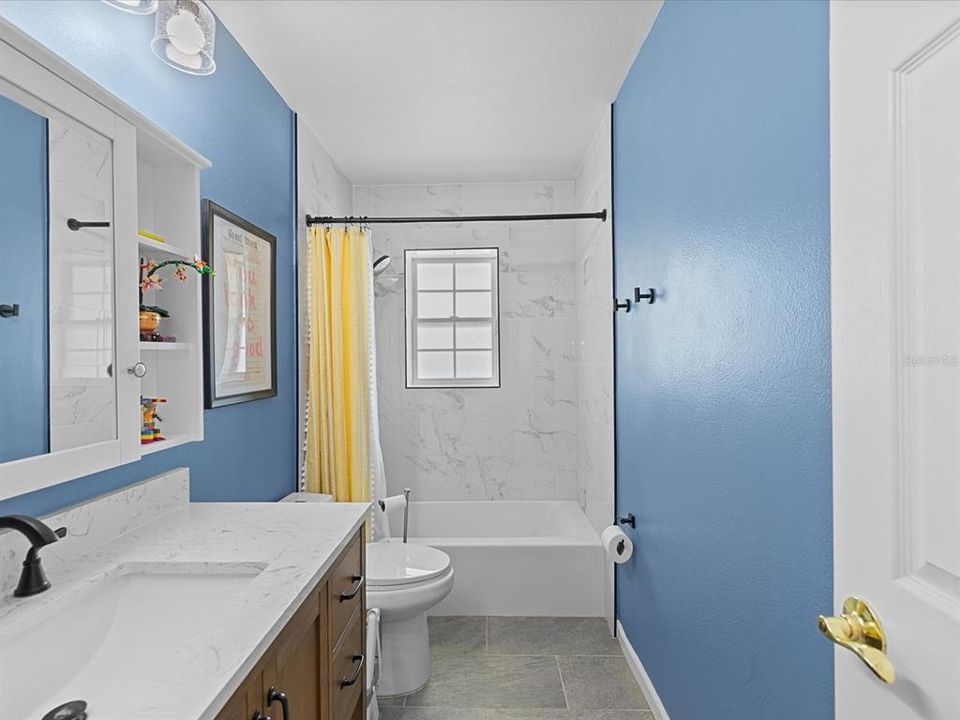 合同活跃: $479,000 (3 贝兹, 2 浴室, 1545 平方英尺)