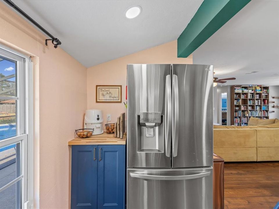 合同活跃: $479,000 (3 贝兹, 2 浴室, 1545 平方英尺)