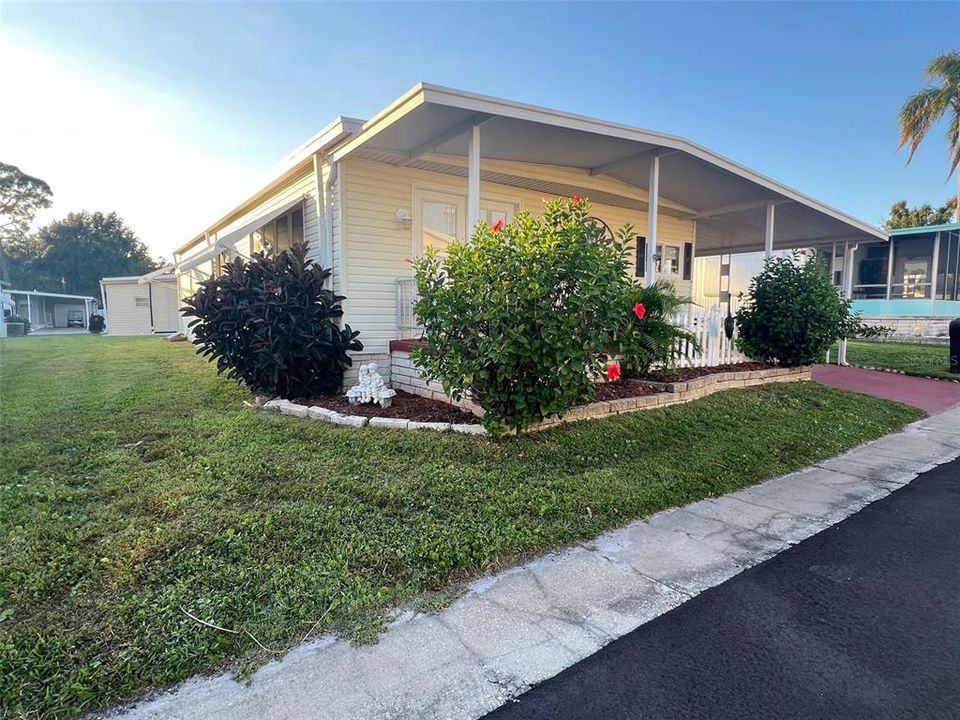 For Sale: $169,900 (2 beds, 2 baths, 1248 Square Feet)