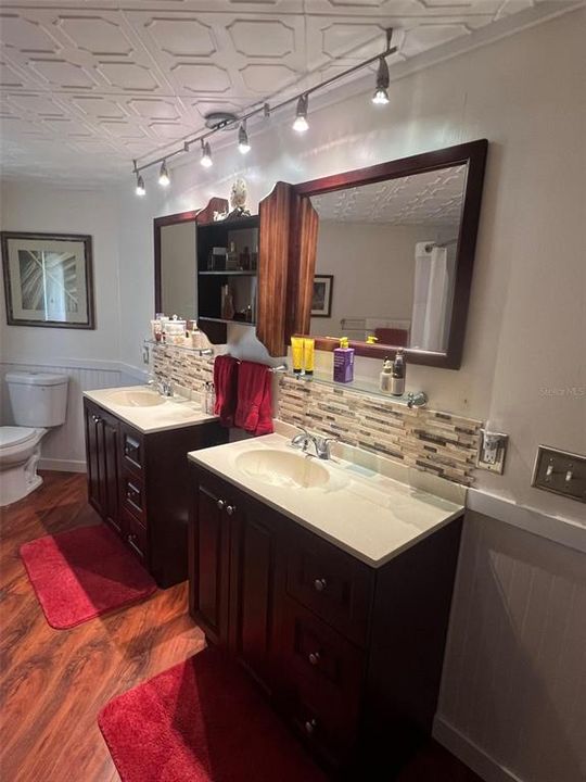 For Sale: $169,900 (2 beds, 2 baths, 1248 Square Feet)