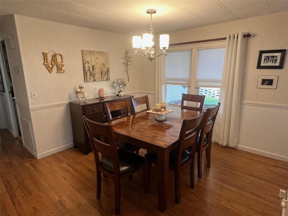 For Sale: $169,900 (2 beds, 2 baths, 1248 Square Feet)