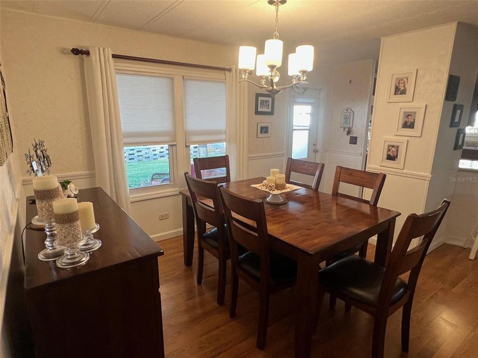 For Sale: $169,900 (2 beds, 2 baths, 1248 Square Feet)