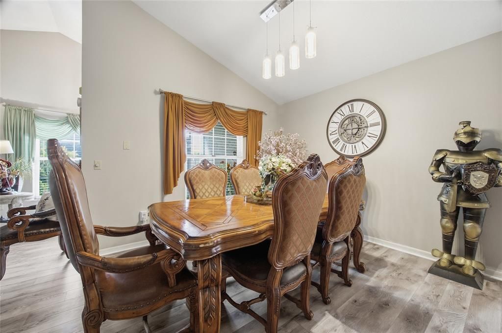 待售: $249,900 (3 贝兹, 2 浴室, 1498 平方英尺)