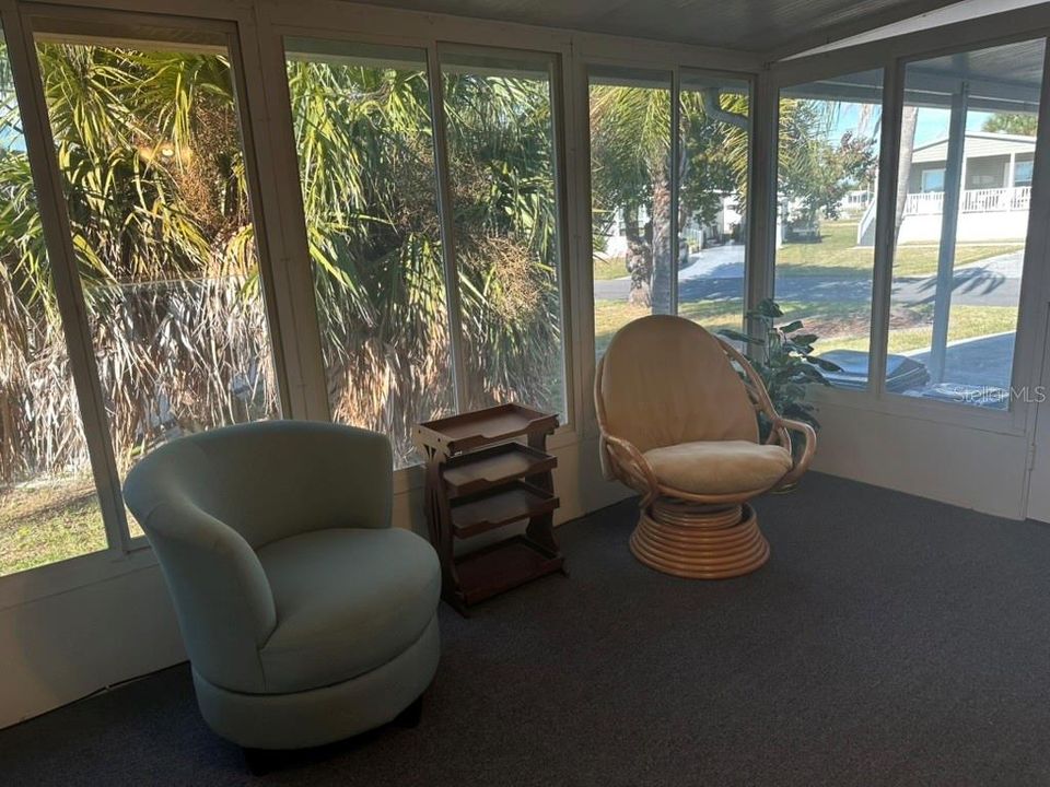 For Sale: $135,000 (2 beds, 2 baths, 1152 Square Feet)