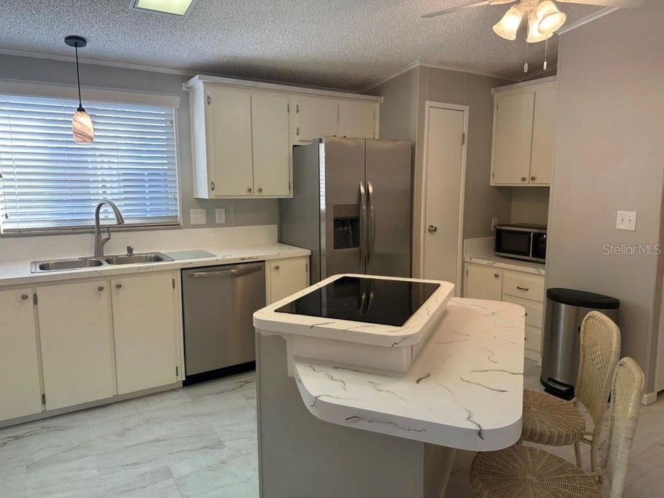 For Sale: $135,000 (2 beds, 2 baths, 1152 Square Feet)