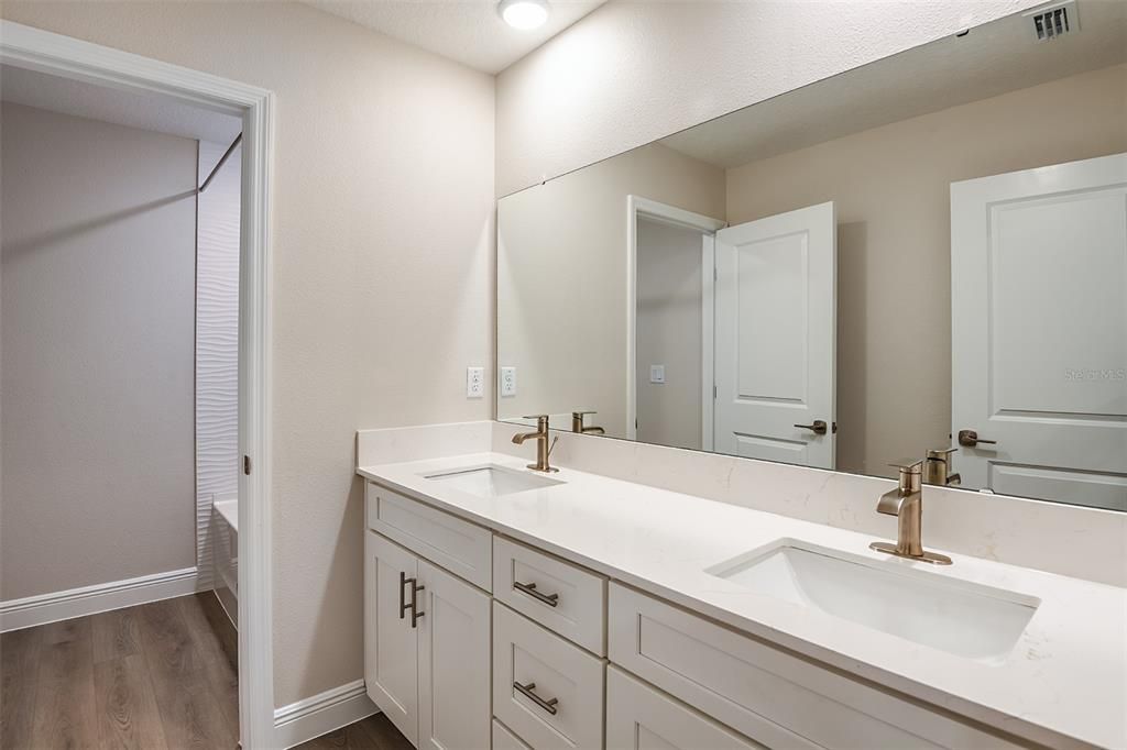 For Sale: $574,990 (5 beds, 3 baths, 3288 Square Feet)