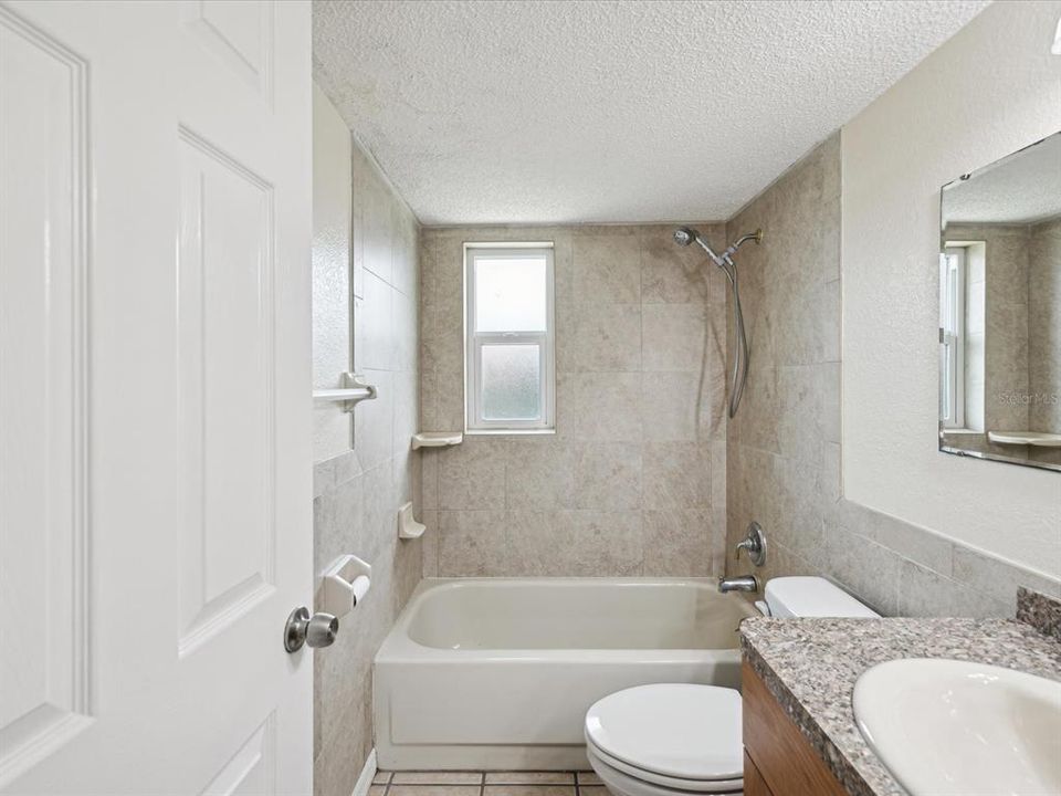 For Sale: $274,900 (3 beds, 2 baths, 1482 Square Feet)