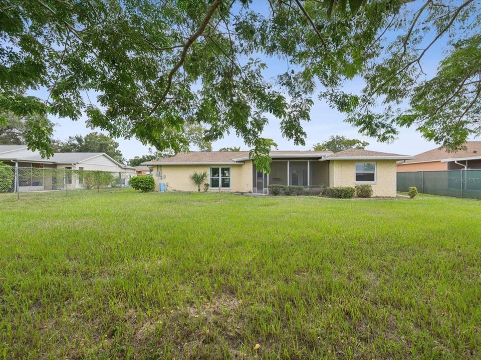 For Sale: $274,900 (3 beds, 2 baths, 1482 Square Feet)