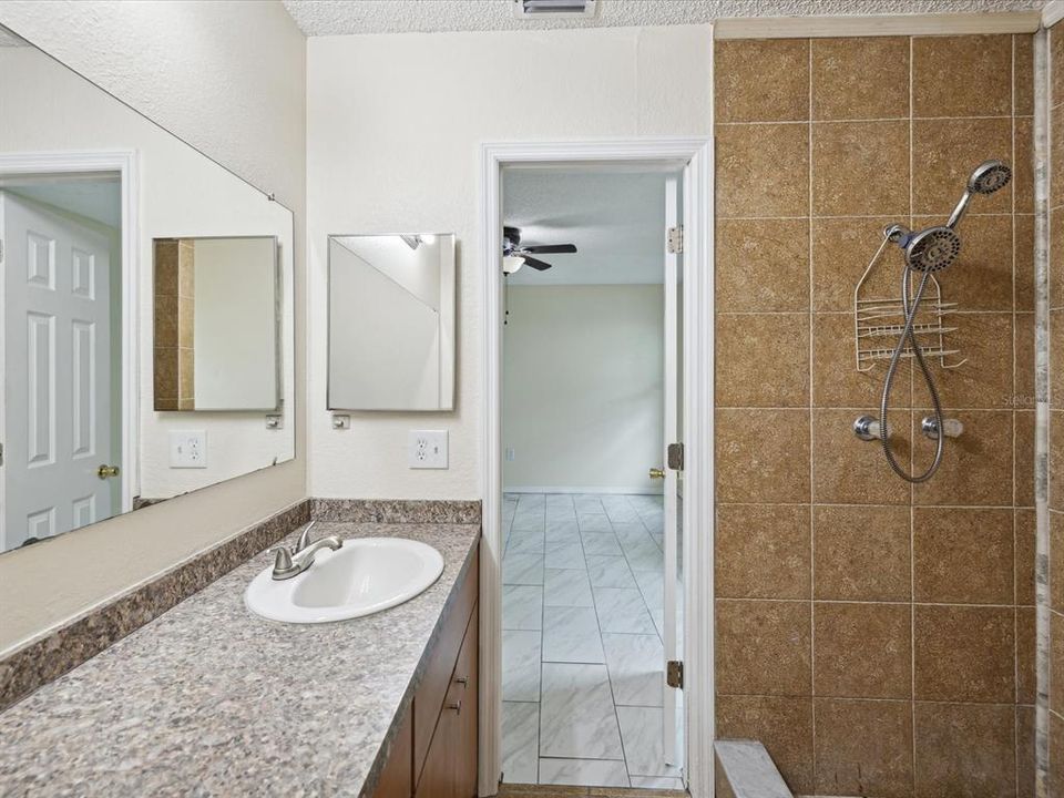 For Sale: $274,900 (3 beds, 2 baths, 1482 Square Feet)